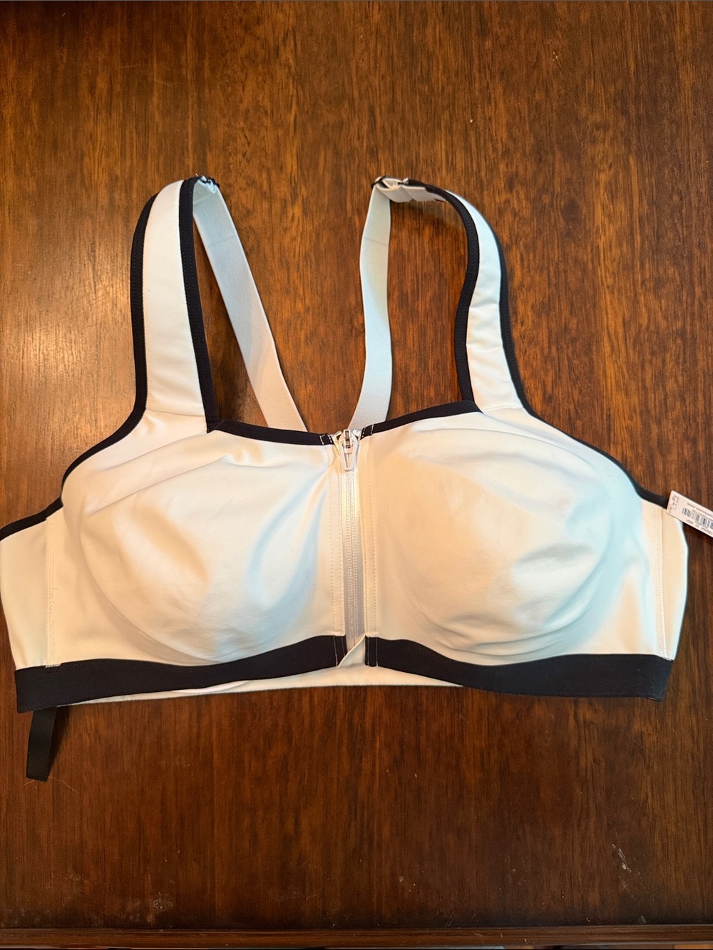 NWT victoria’s Secret Knockout Secret Front Close Sports Bra 38D